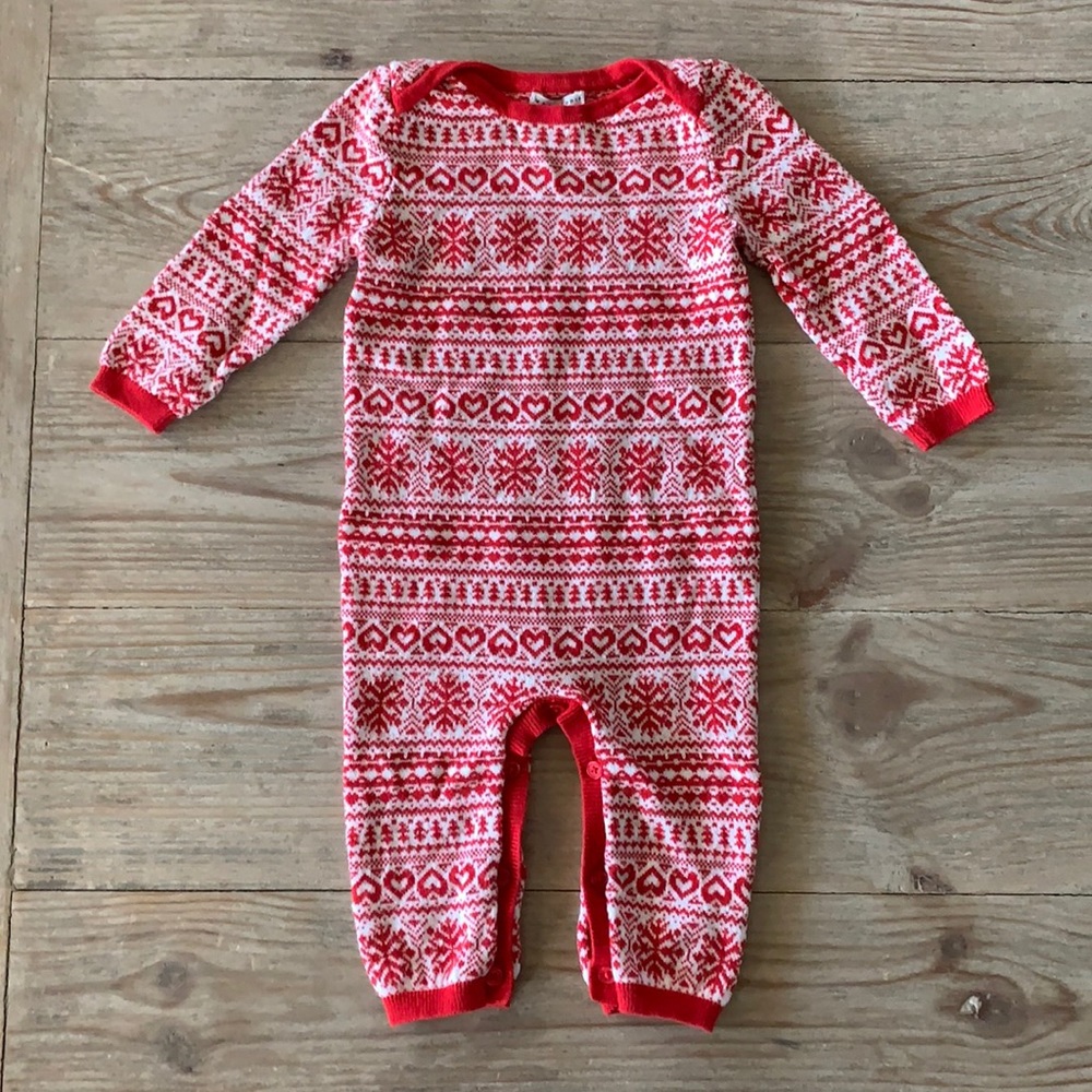 Max Studio Baby Holiday Sweater Outfit